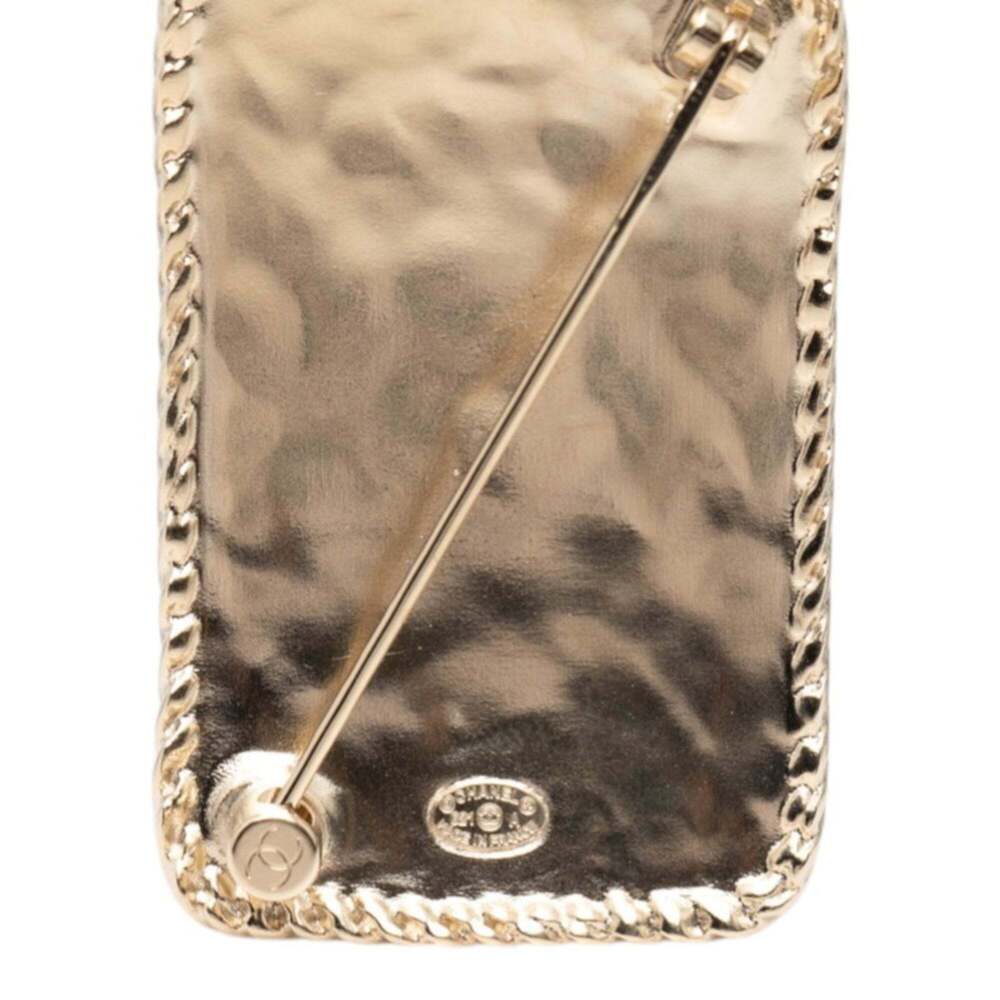 CHANEL Gold Logo Brooch - Picture 3 of 4